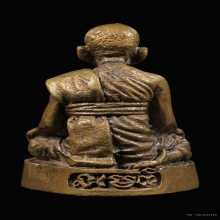 รูปหล่อหลวงปู่หงษ์ รุ่นฉลองสมโภช เนื้อสำริด