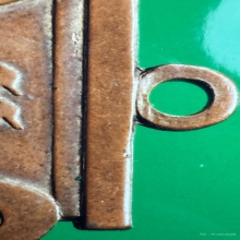 เหรียญองค์พระปฐมเจดีย์ ปี 2465 บล็อคนิยมหูตะไบ มีเส้นแตก