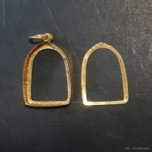 ขายกรอบทอง75% ใส่พระหนัก 2.2 กรัม