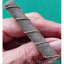 ตะกรุดเก่าจนขึ้นสนิม ยาว 2.5 นิ้ว 