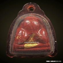 พระปิดตาหลวงพ่อปาน  วัดเคลือวัลย์ (หน้าพุทโธหลังแบบ นิยม)