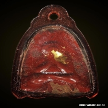 พระปิดตาหลวงพ่อปาน  วัดเคลือวัลย์ (หน้าพุทโธหลังแบบ นิยม)