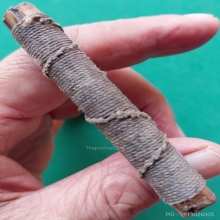 หวายอาคมอุดชันโรง ยาวประมาณ 2.5 นิ้ว