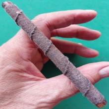 ตะกรุดเนื้อทองแดง ยาวประมาณ 4 นิ้ว