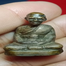 รูปหล่อหลวงพ่อพันธ์ วัดบางสะพาน พิษณุโลก