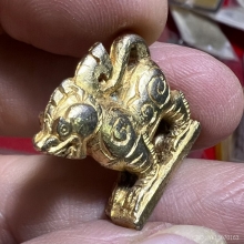 สิงห์ทองผสมกะไหล่ทอง พ่อกวย วัดโฆษิตาราม สวยมากหายาก