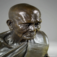 หลวงปู่เอี่ยม วัดหนัง ร้อยปียันต์สี่ กรรมการ หน้าตัก 16 นิ้ว