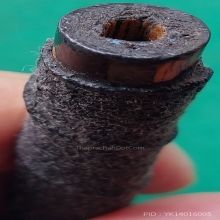 ตะกรุดไม้รวก ยาวเกือบ 3 นิ้ว