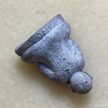 หลวงปู่โต๊ะ พิมพ์ตุ๊กตาใหญ่ เนื้อผงใบลาน พ.ศ. 2521