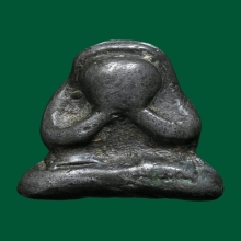 พระปิดตาแร่พวง กรุท้ายย่าน