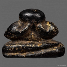 พระปิดตาพิมพ์ปั้น หลวงพ่อแก้ว วัดปากทะเล จ.เพชรบุรี