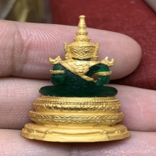 พระแก้วมรกต หุ้มทองคำ