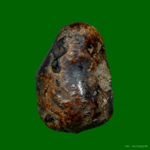 พระปิดตา พิมพ์เม็ดบัวเเข้งซ้อน เนื้อผงคลุกรัก จุ่มรักแดง 