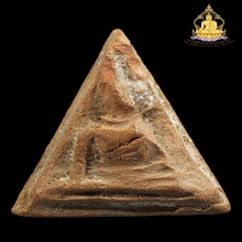 นางพญาหลวงปู่โต๊ะ เนื้อดิน ปี2472 พิมพ์สังฆาฐิ สภาพสวย