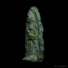 พระร่วงเถรกวาดลาน เนื้อชินเขียว กรุวัดมหาธาตุ จ.สุโขทัย