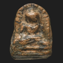 พระรอดวัดมหาวันพิมพ์ตื้น