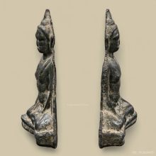 พระร่วงนั่งหลังลิ่ม