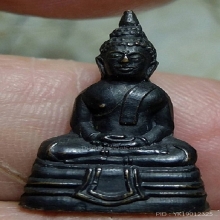 พระกริ่งหลวงพ่อโสธรรุ่นปี 2500 หน้าใหญ่พิมพ์ B 