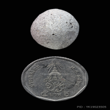 ลูกอมหลวงปู่พริ้งวัดบางปะกอก ทรงลูกรักขนาดใหญ่บี้