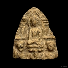 พระรอด ยอดพระสิบสอง จ.ลำพูน