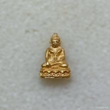 พระชัยวัฒน์หลวงพ่อคูณ รุ่นญาณ วิทยาคม เนื้อทองคำ พ.ศ. 2535