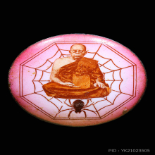 ล็อกเก็ตแมงมุมเรียกทรัพย์หลวงปู่สุภา กันตสีโล