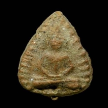 พระกลีบบัว เนื้อดิน กรุวัดลิงขบ กรุงเทพฯ