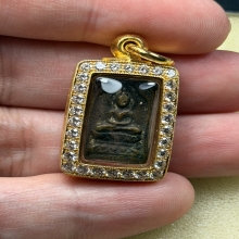 พระหลวงปู่ศุข วัดปากคลองมะขามเฒ่า ตัดชิดใหญ่ ดาราชี้ตำหนิ