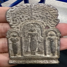 พระสามซุ้มโพธิ์ เนื้อชินเก่า สวยมากบางๆสมบูรณ์ 