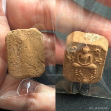 พระหลวงพ่อปาน วัดบางนมโค พิมพ์ ขี่ไก่หาง4เส้นบัว2ชั้น ไก่ฟ้า