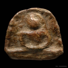 พระซุ้มกอพิมพ์กลาง