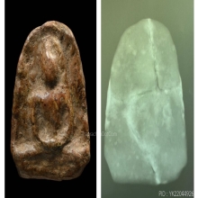 พระซุ้มกอพิมพ์กลาง