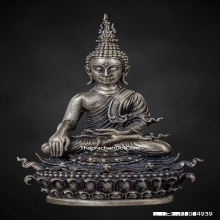 พระกริ่งพระพุทธประทานยศบารมี เนื้อเงิน พิมพ์ใหญ่ อ.เฉลิมชัย