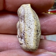 ปิดตาวัดประสาท เนื้อผงขาว รุ่นแรก สวยเดิม ๆเนื้อจัดหายาก