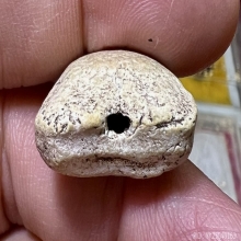 ปิดตาวัดประสาท เนื้อผงขาว รุ่นแรก สวยเดิม ๆเนื้อจัดหายาก