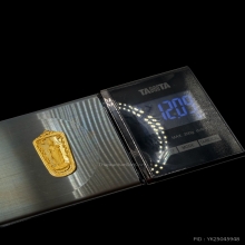 เหรียญพระพุทธลีลา วัดพระพุทธบาท ปี2545 เนื้อทองคำ99.99%