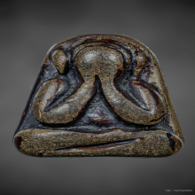 พระปิดตาหลวงพ่อแก้ว วัดเครือวัลย์ เนื้อผงคลุกรัก