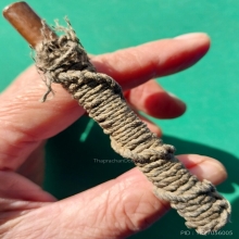 ตะกรุดเนื้อทองแดง พันเชือกแบบง่ายๆ ทองแดงเก่ามาก