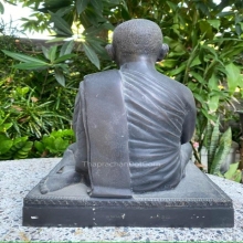 พระบูชาหลวงพ่อประกาศิต (บุญเย็น)ใต้ฐานอุดปูนติดเหรียญจีวรจาร