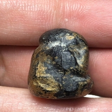 พระปิดตา เจ้าคุณวิเชียร ปี 2519 เนื้อผงคลุกรักปิดทอง 