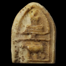 พระหลวงพ่อเดิมทรงปีนักษัตรฉลู(วัว)