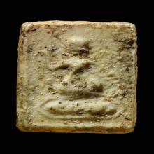 นางกวักหลวงพ่อแฉ่งวัดบางพังเนื้อผงน้ำมัน