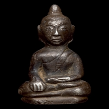 พระเงินนั่งลอยองค์ ศิลปะนครศรีธรรมราช เนื้อเงิน