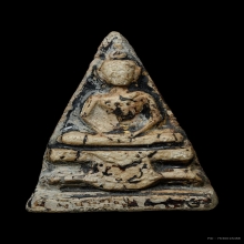 พระกรุวัดสามปลื้ม พิมพ์สามเหลี่ยมใหญ่