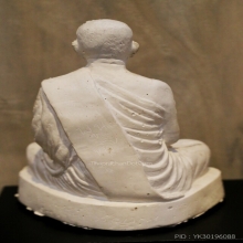 พระบูชาองค์ต้นแบบ เนื้อปูน หลวงปู่สิม วัดถ้ำผาปล่อง