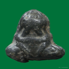 พระปิดตาหลวงปู่เอี่ยม พิมพ์เกศอุ เนื้อตะกั่ว