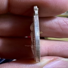 เหรียญฝีพระหัตถ์ สมเด็จย่า รุ่นแรกเนื้อเงิน สวยหายากนิยม