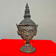 เศียรพระลักษณ์หน้าทอง  ขนาดตั้งบูชา หลวงปู่กาหลง เขี้ยวแก้ว