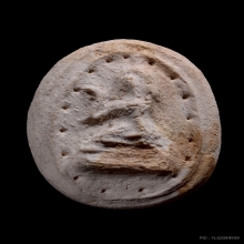 พระผงนางกวักพิมพ์ไข่ปลาจุด หลวงปู่เผือก วัดกิ่งแก้ว ปี 2496