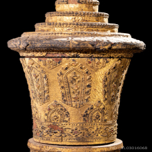 โกษฐ์ไม้ยุครัตนะโกสินทร์ 2 ใบ